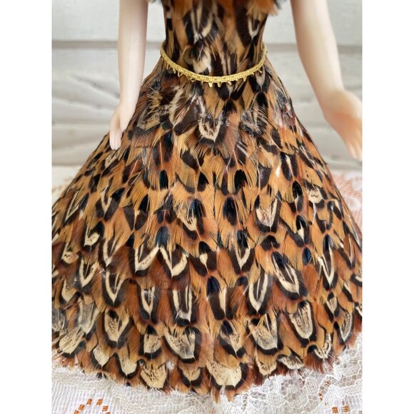 Vintage 1950s Celluloid Doll With Pheasant Feather Dress & Lace Trim - Picture 5 of 12
